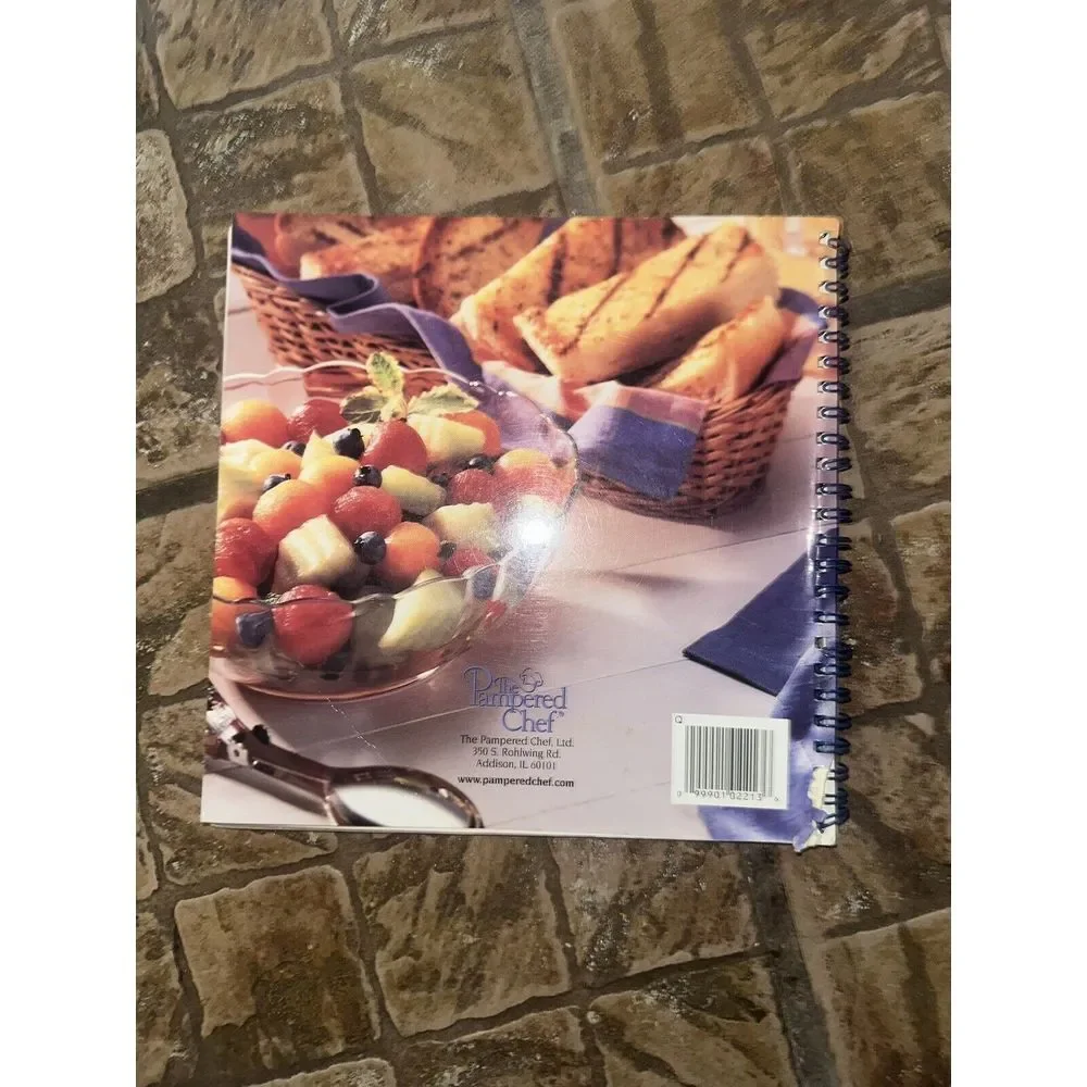 Vintage 2002 The Pampered Chef Casual Cooking Cookbook Recipes Cook Book GUC‎